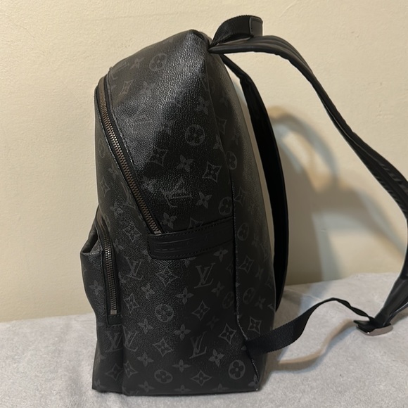 Louis Vuitton discovery backpack - Picture 2 of 4